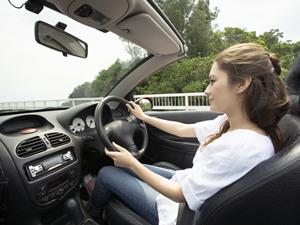 カーラッピングで愛車を美しく！傷や汚れから守る最適な方法とコストパフォーマンスを徹底解説